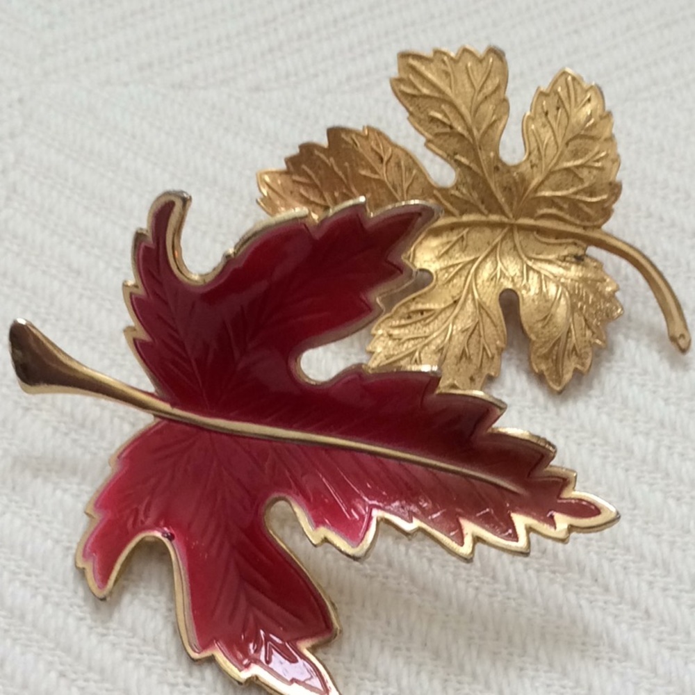 Two Leaf Pins